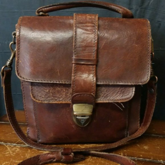 Unbranded Handbags - VTG Antique Italian Leather Crossbody Shoulder Bag